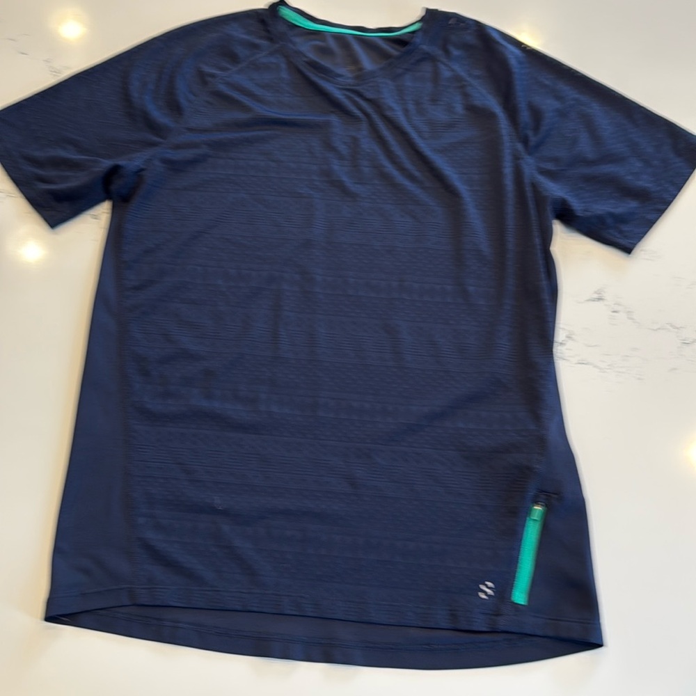 H&M workout shirt